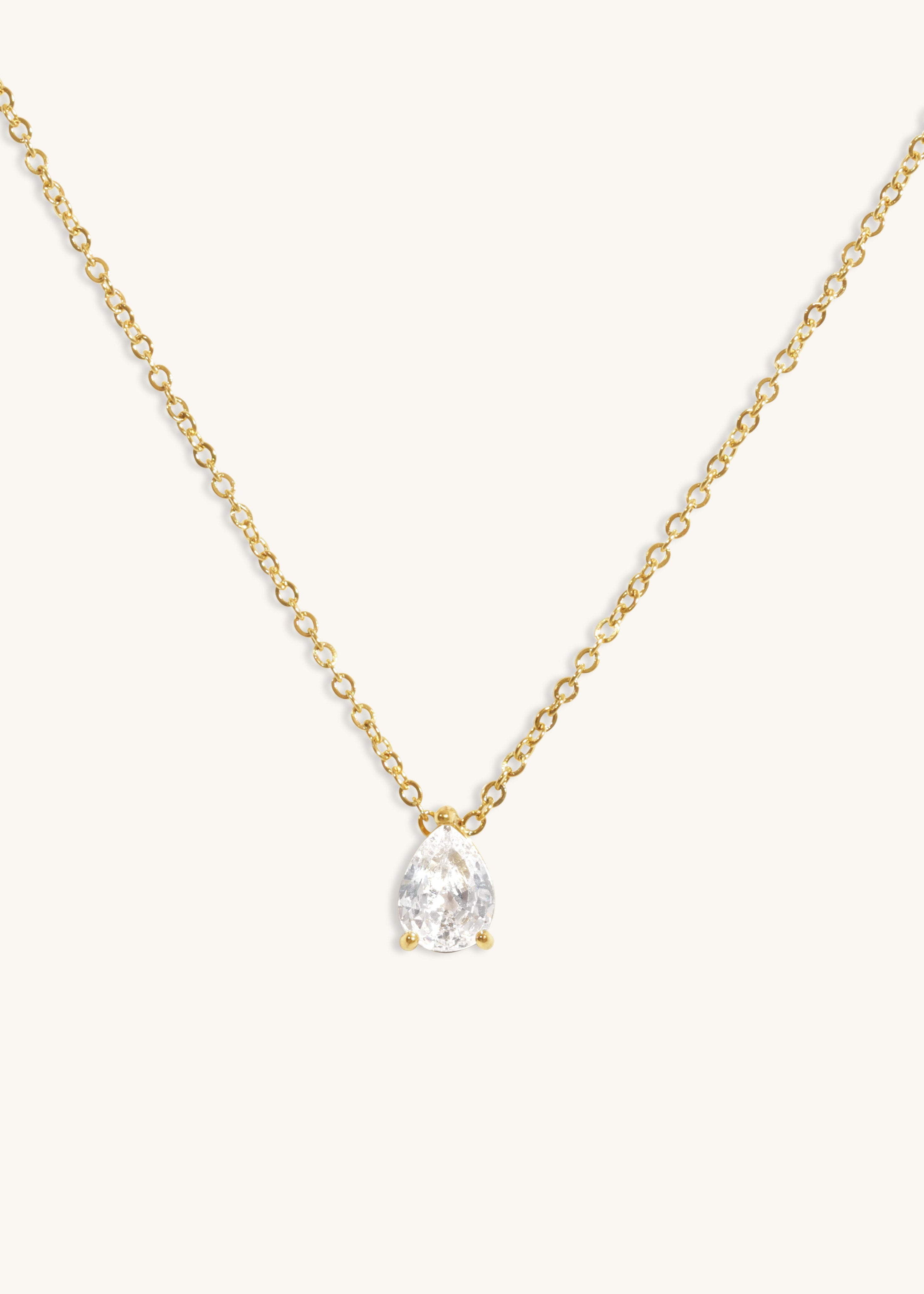 Brunch Blues jewellery with chic, understated designs and cool tones ideal for a stylish daytime event