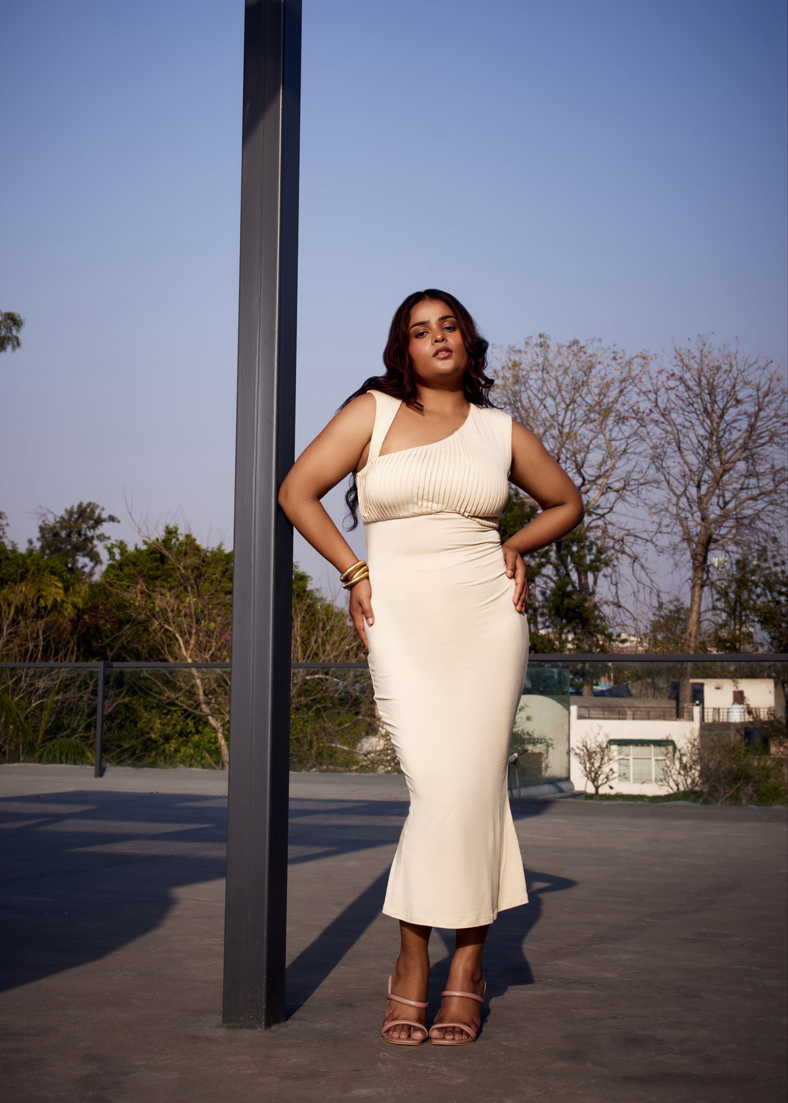 "Elegant Paloma White Tie-up Midaxi Dress with a Flowy Silhouette."