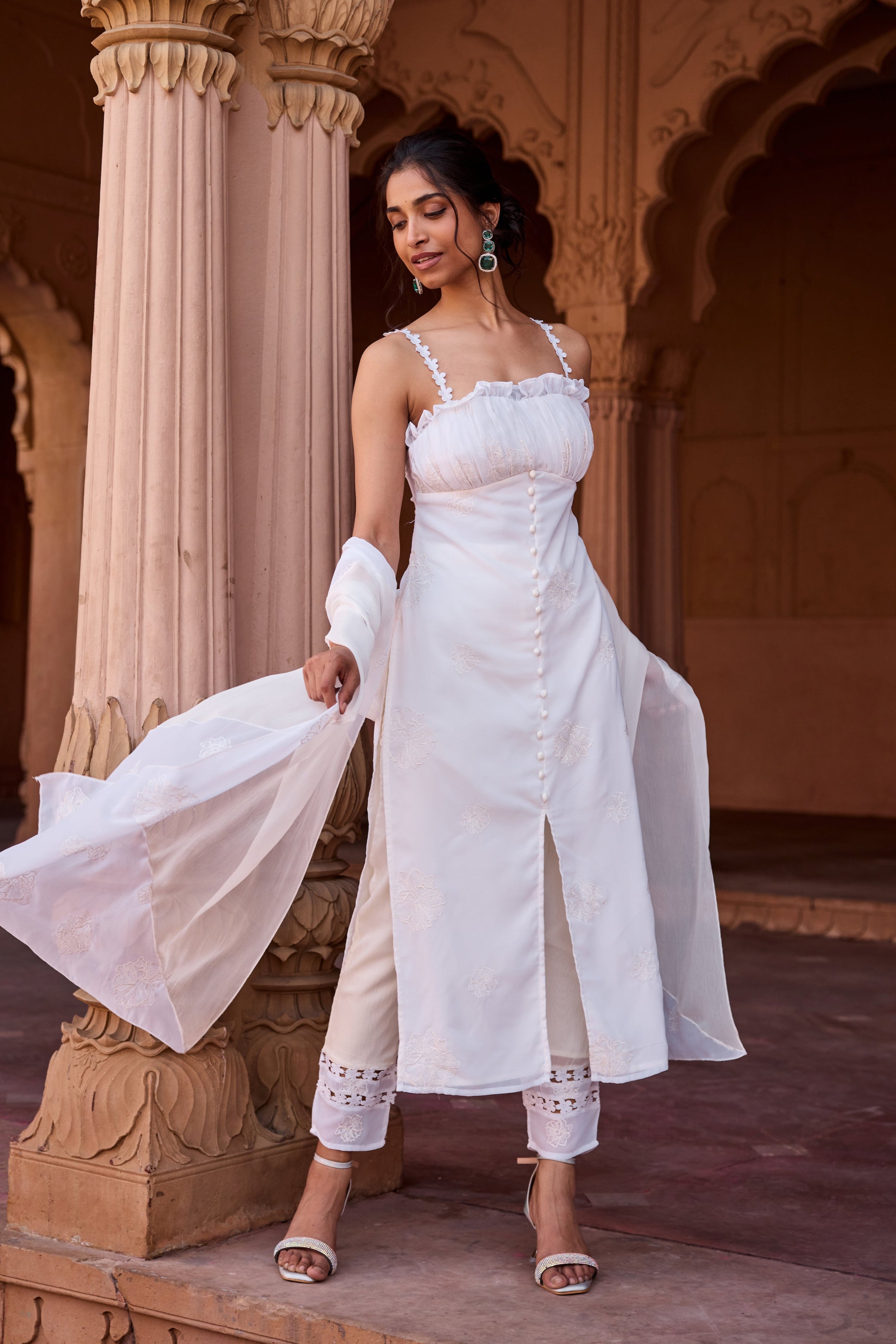 Aarya White Embroidered Georgette Kurta Set
