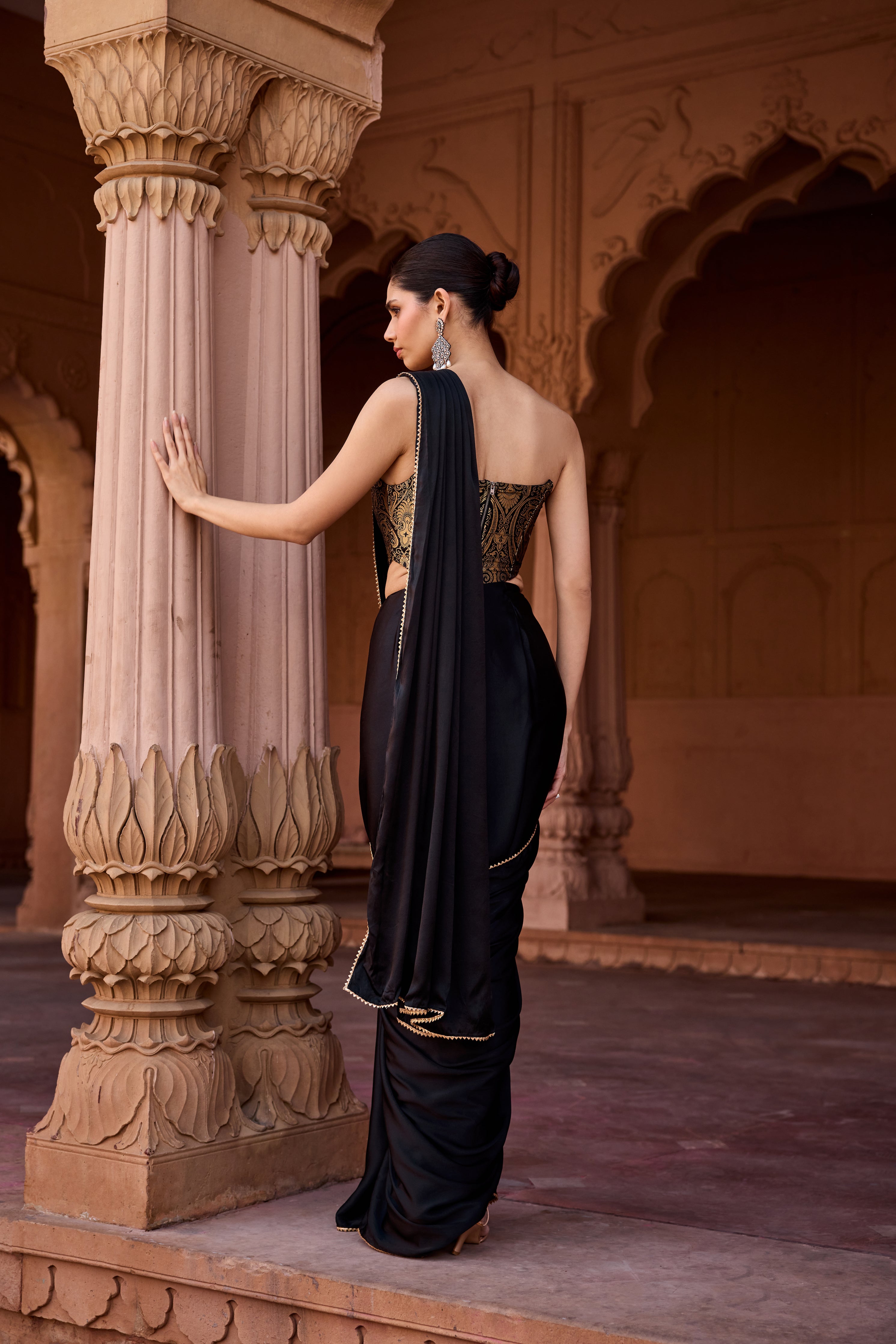 Kanza Black and Gold Pre-Stiched Saree