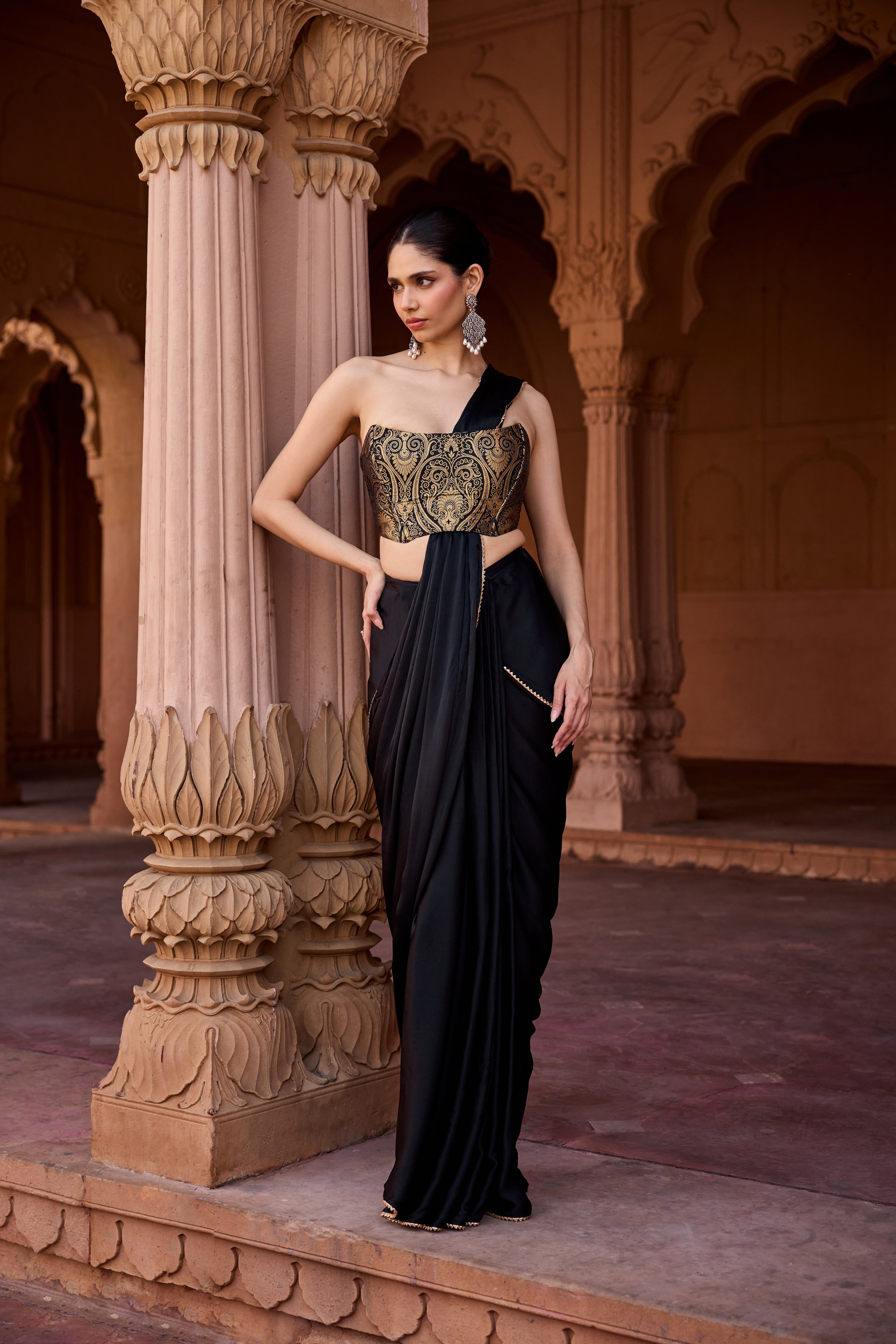 Kanza Black and Gold Pre-Stiched Saree