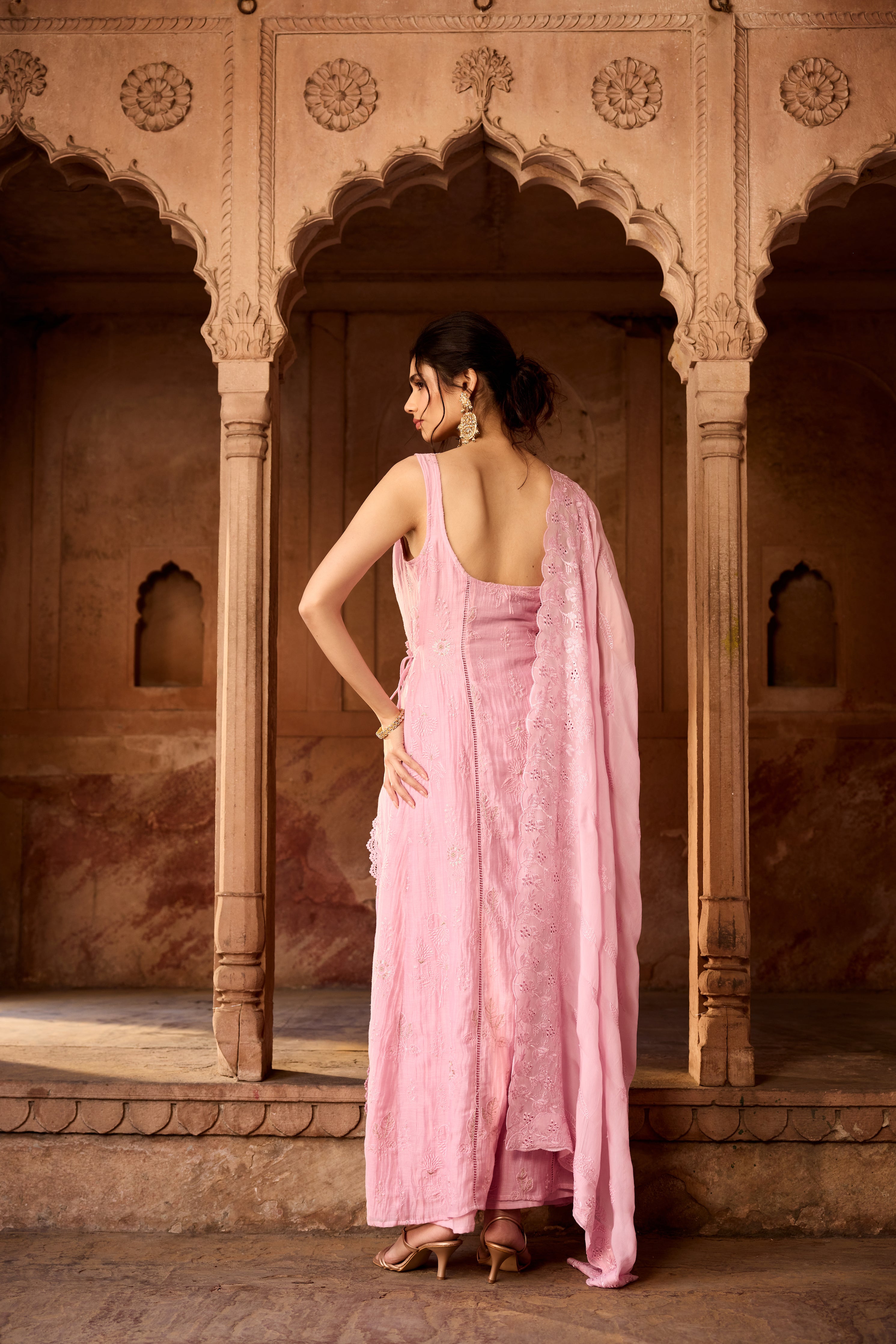 Gulbaano Light Pink Embroidered Sleeveless Kurta Set