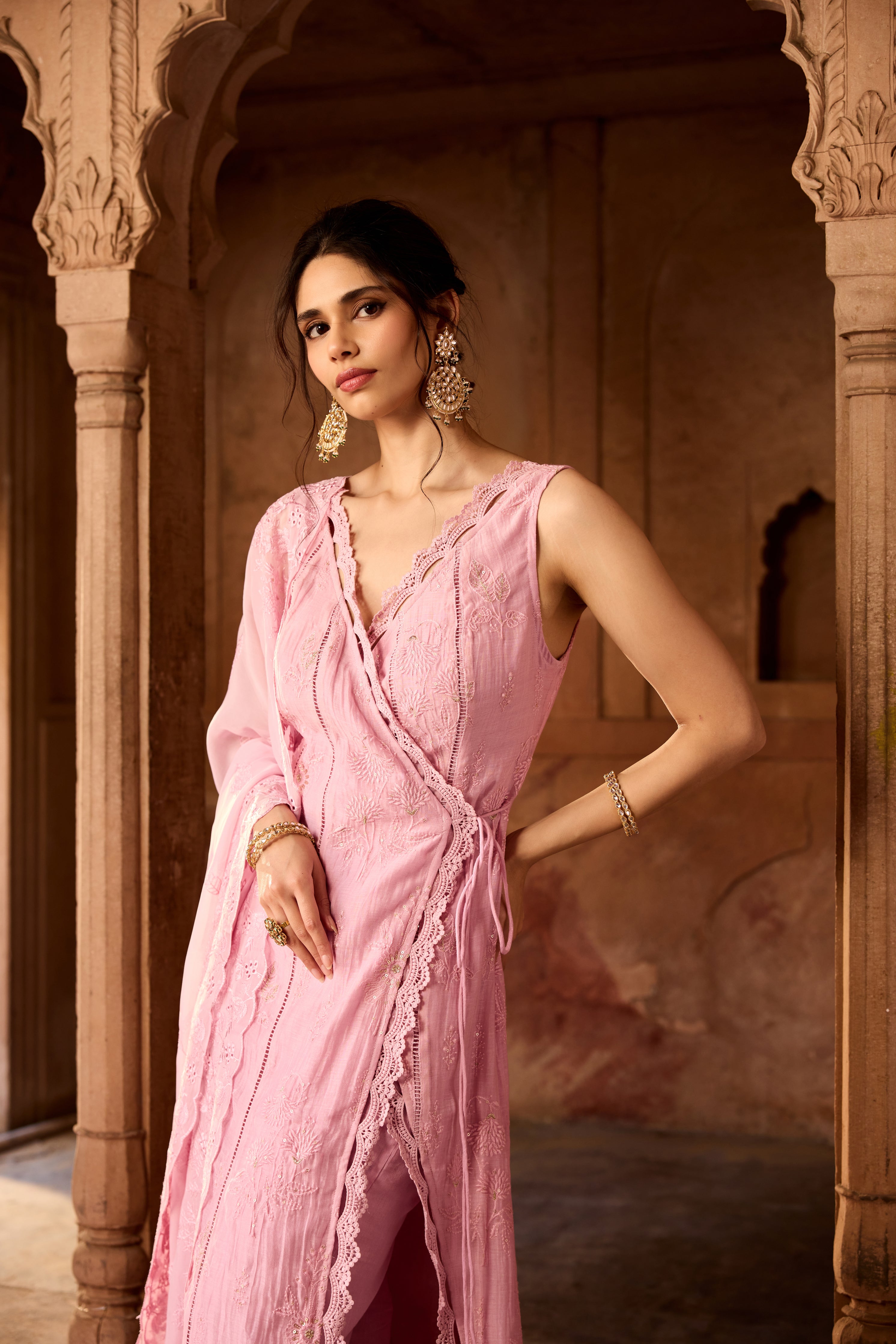 Gulbaano Light Pink Embroidered Sleeveless Kurta Set