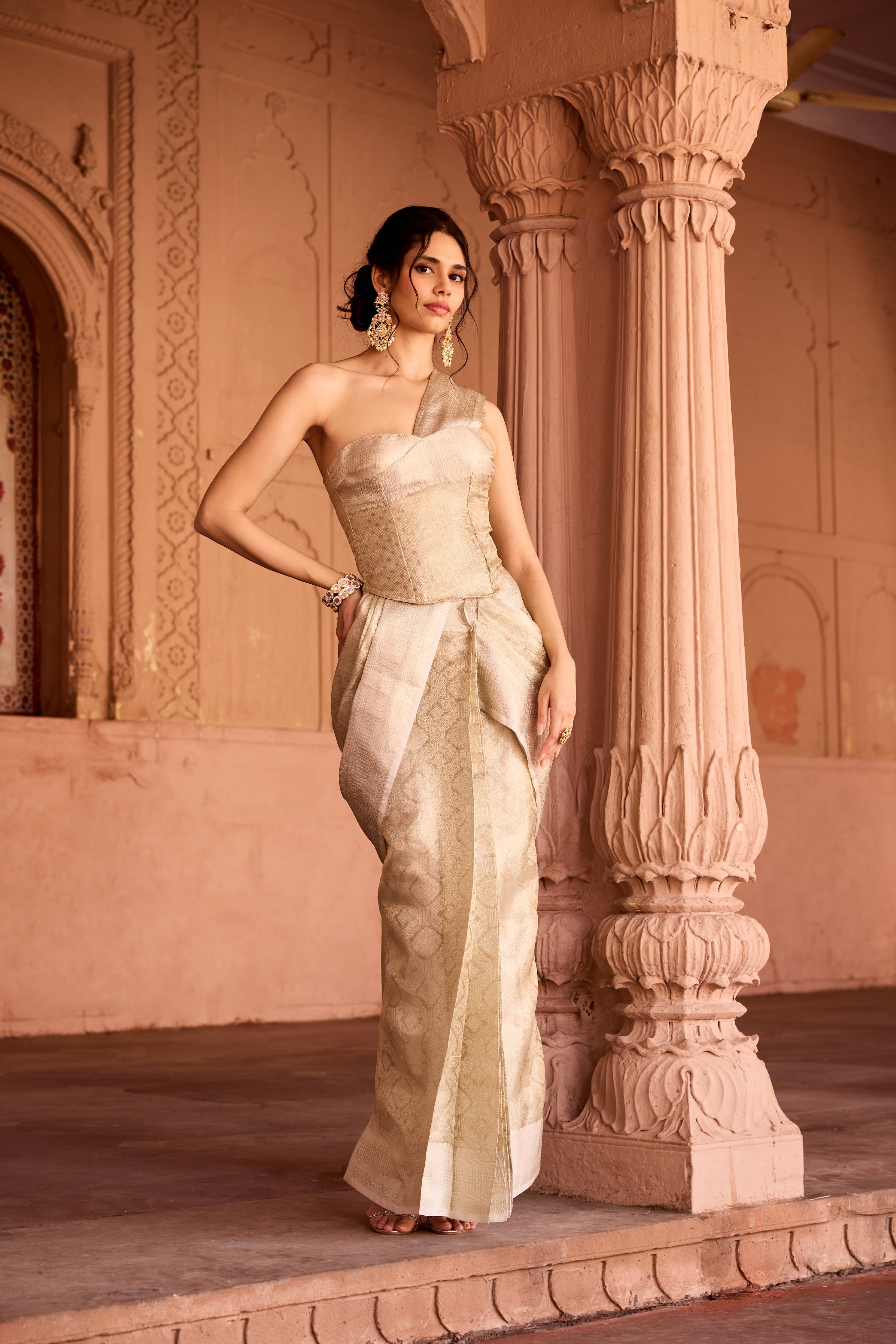 Zaida Gold Banarasi Pre-Draped Saree Set