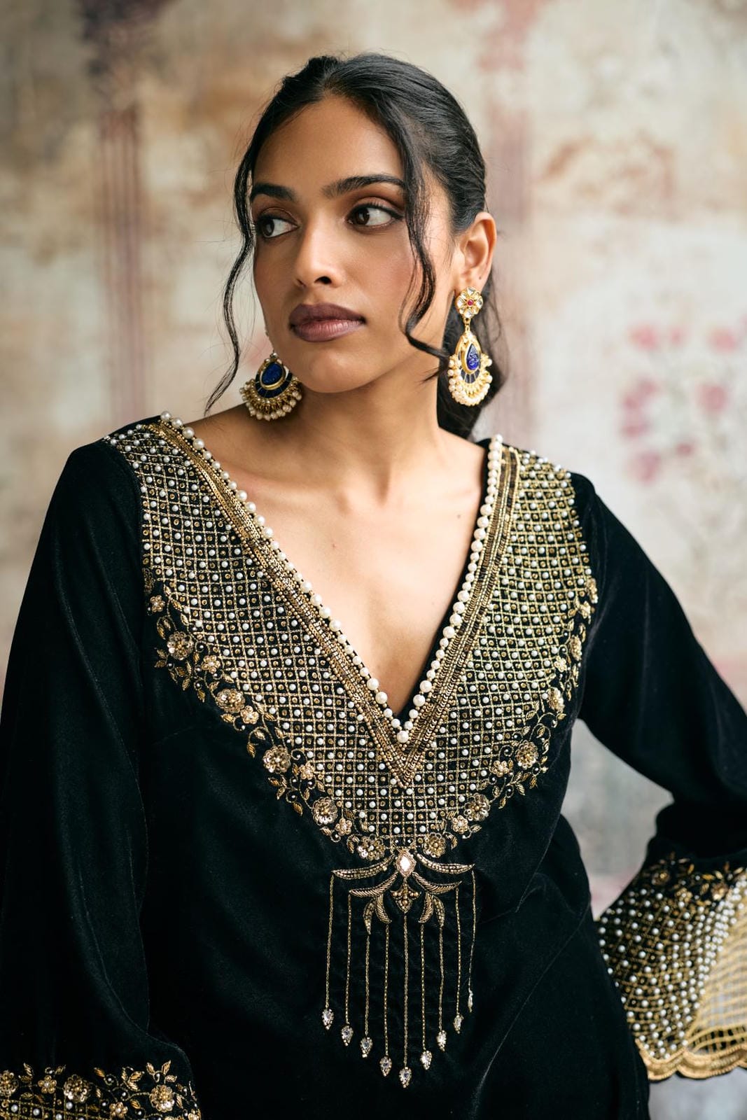 Asmaira Black Hand-Embroidered Velvet Kurta Set