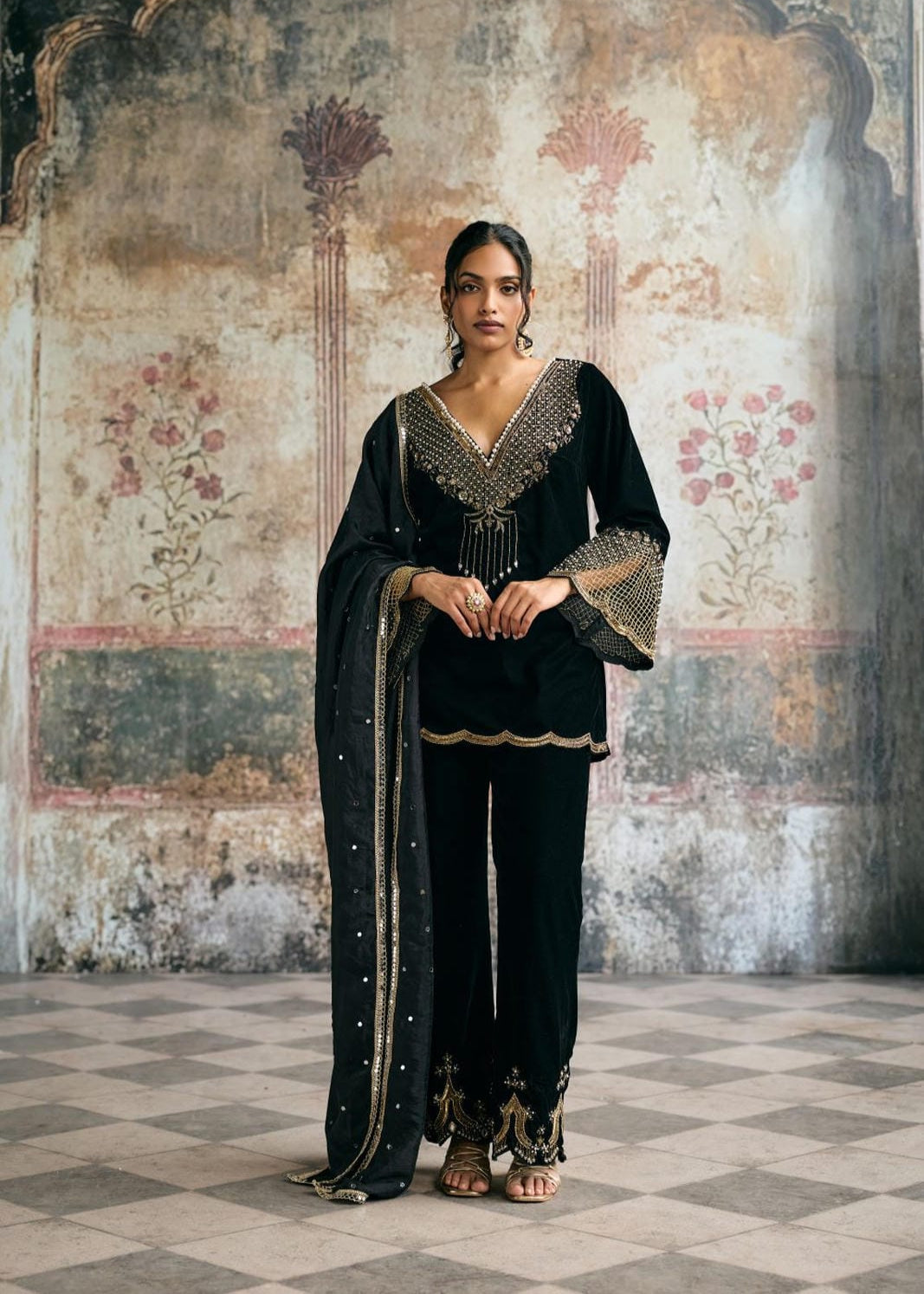 Asmaira Black Hand-Embroidered Velvet Kurta Set
