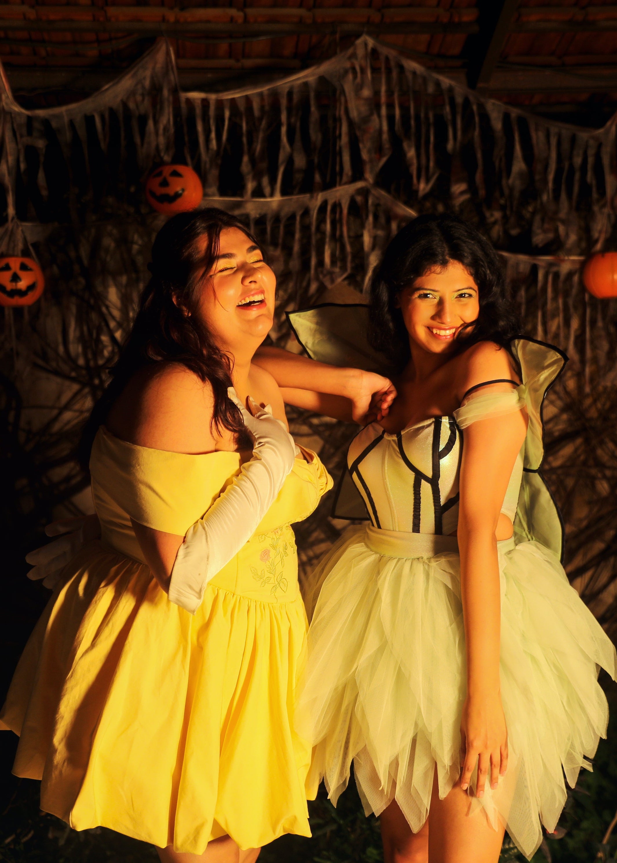 Yellow corset dress bow sleeves