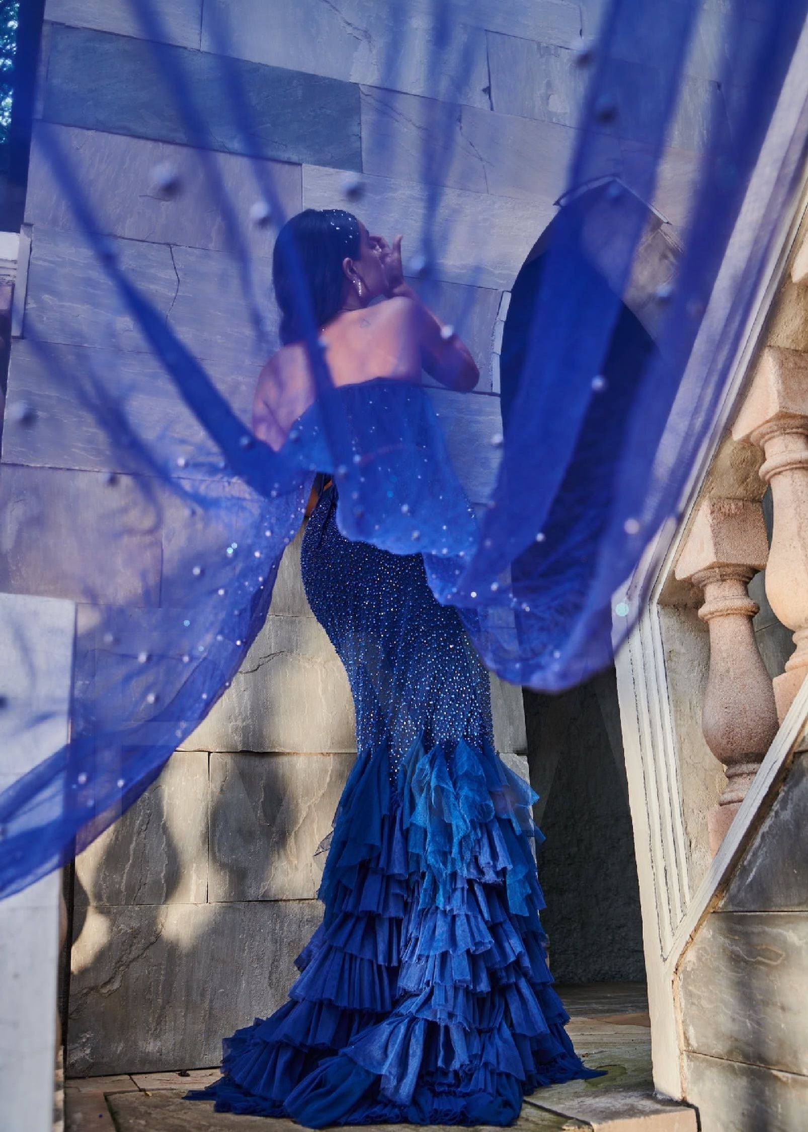 Shop Sapphire Hand-Embroidered Lehenga Set