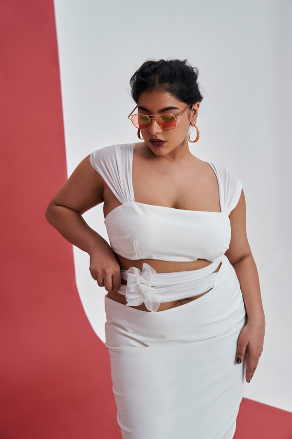 Sorelle White Cutout Coord Set with Bow Detailing