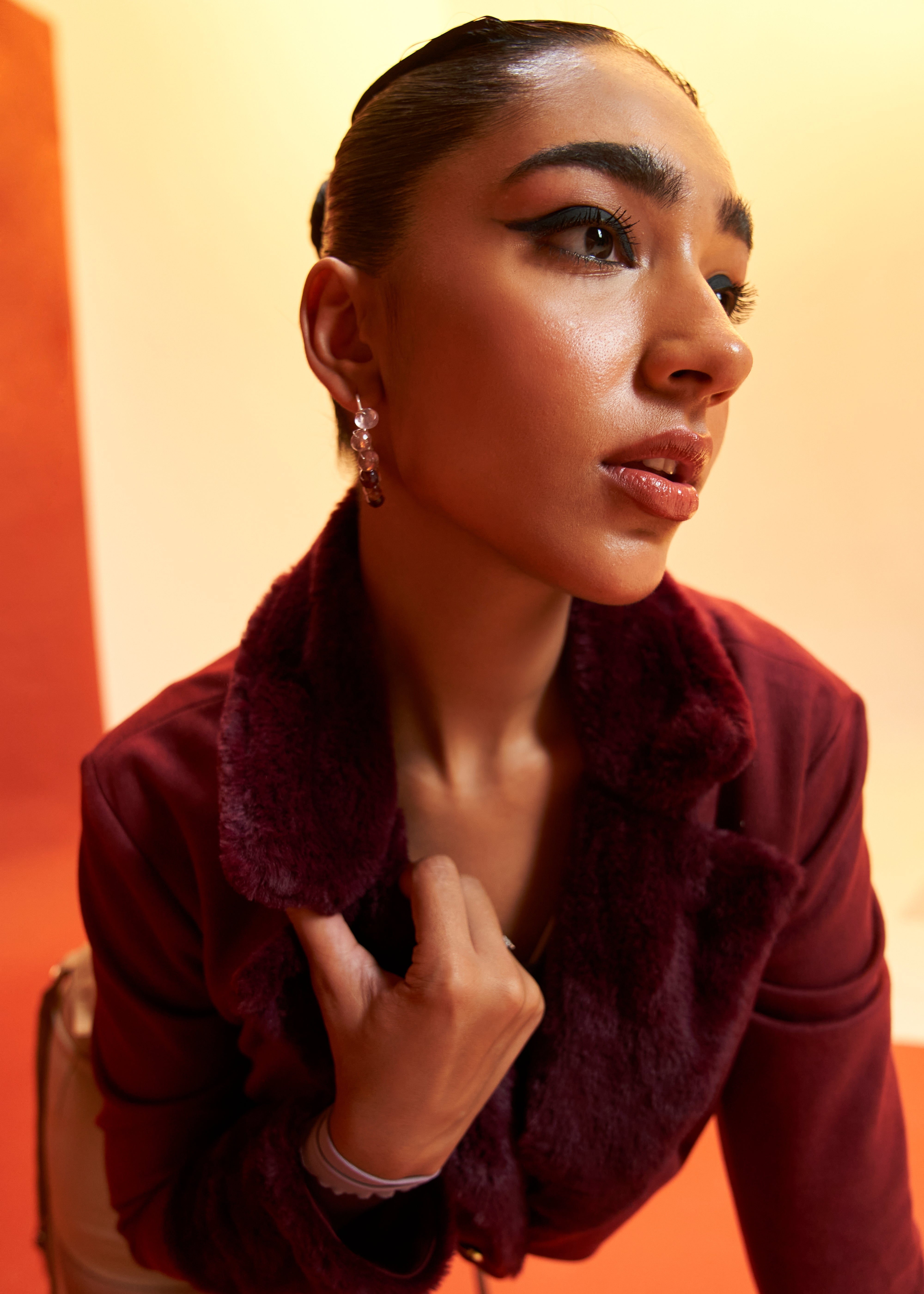 Katherine burgundy cropped jacket combining faux fur and suede for a luxurious and stylish look