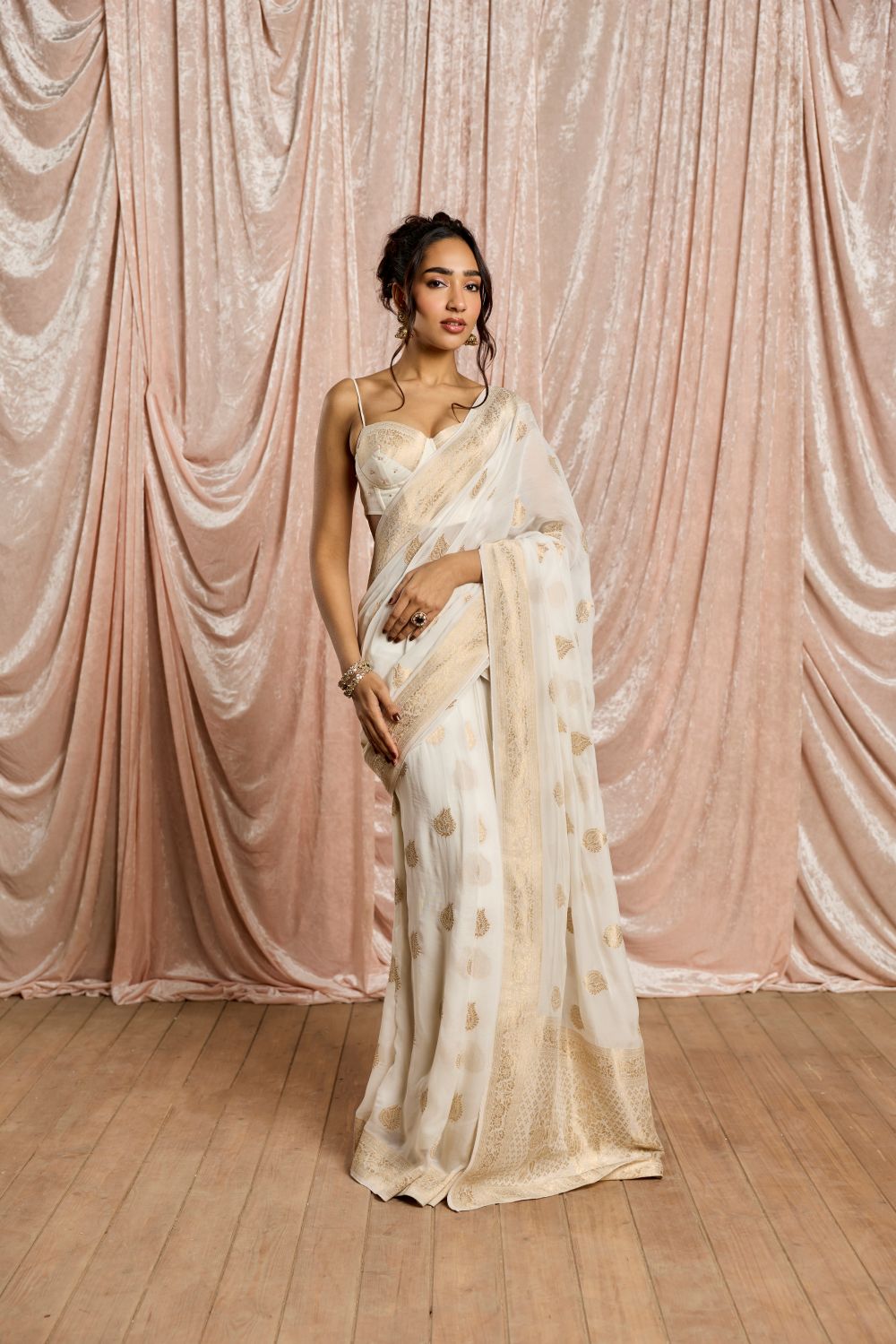 Zoya White and Gold Banarasi Pre-Draped Saree