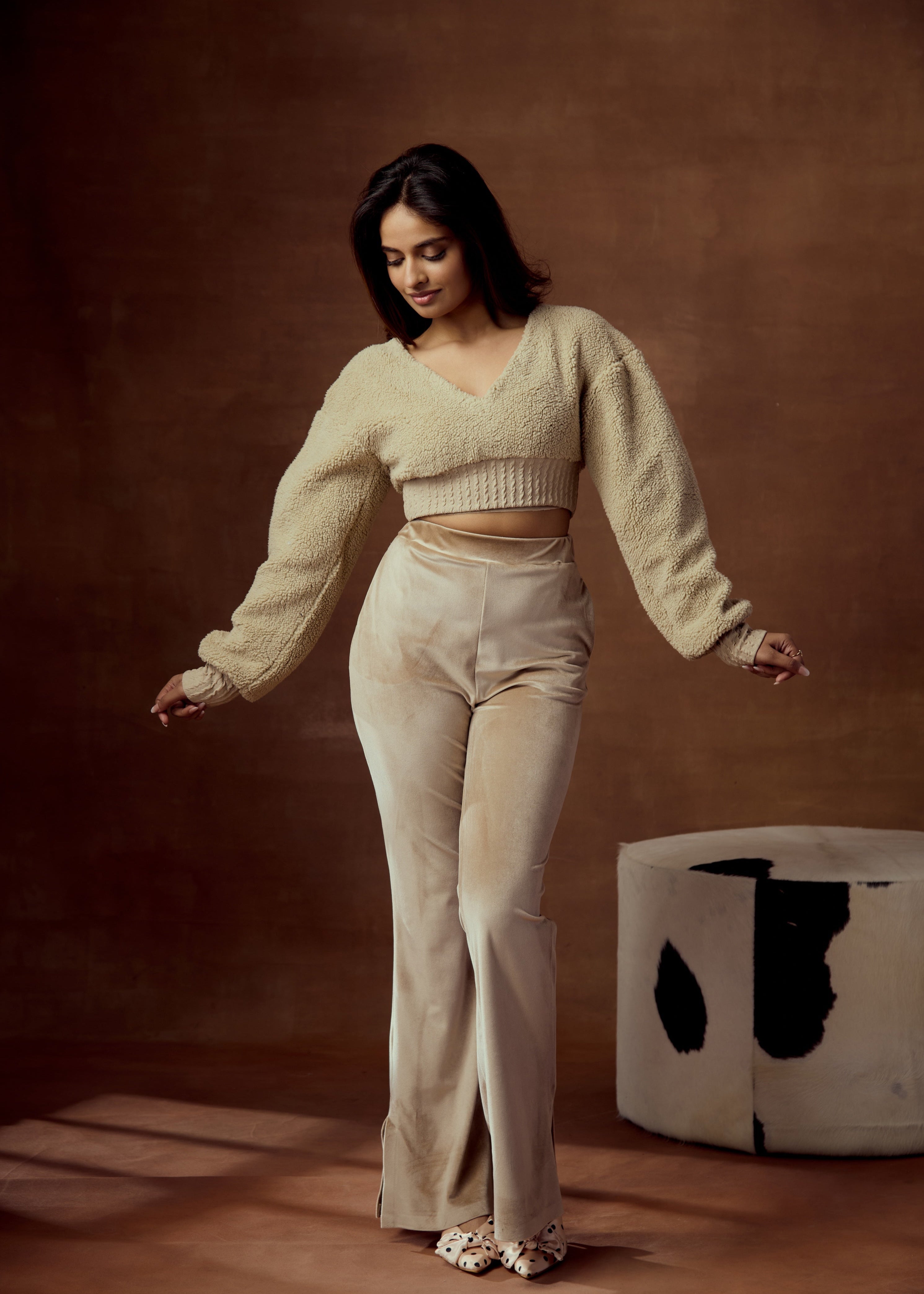 Bertha Beige Two-Way Cropped Sweatshirt