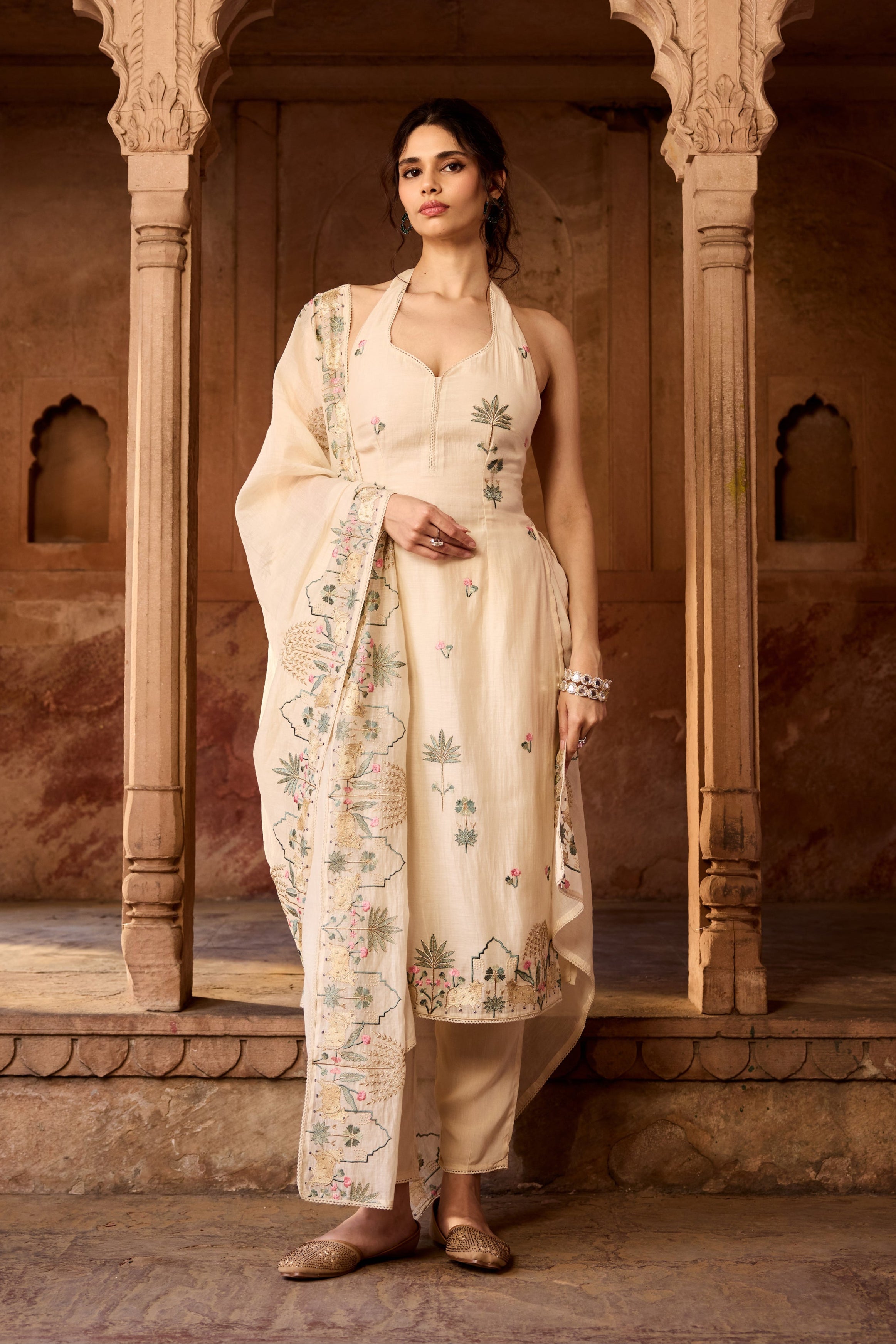 Samriddhi Off-White Embroidered Kurta Set