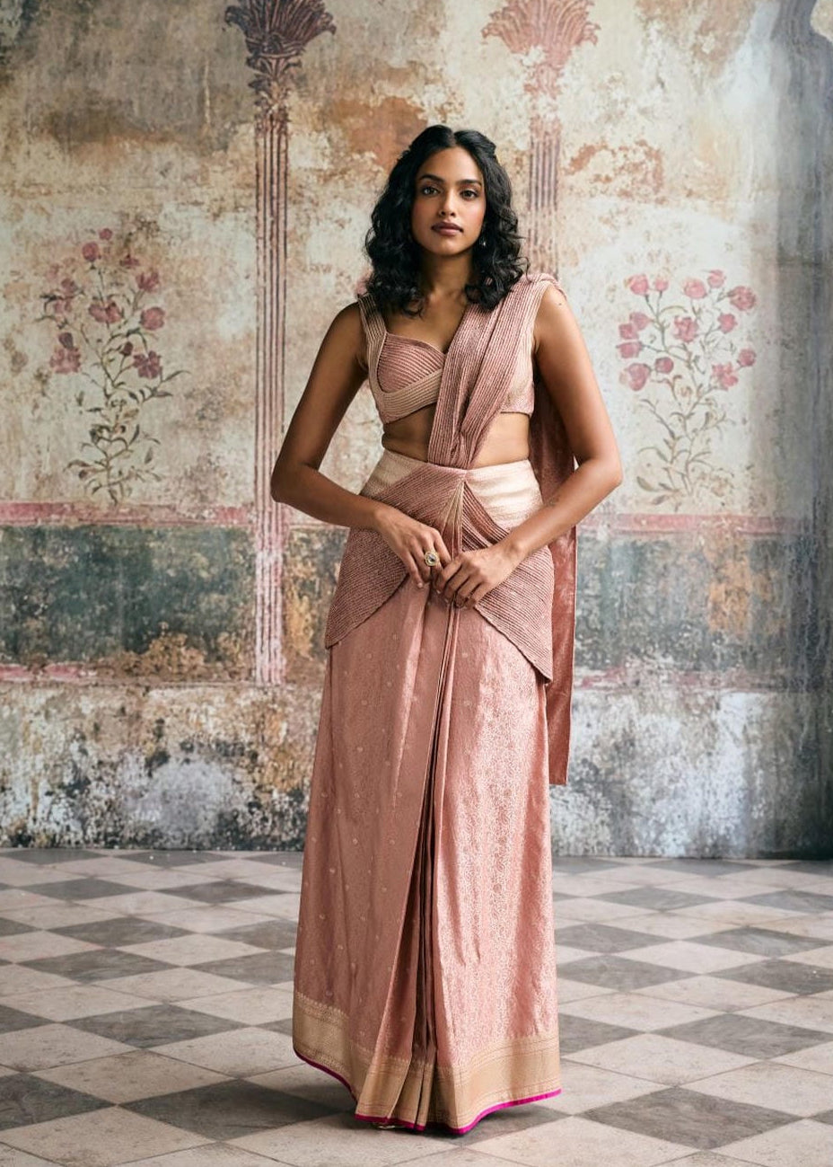 Sia Mauve Banarasi Silk Dori Saree Set