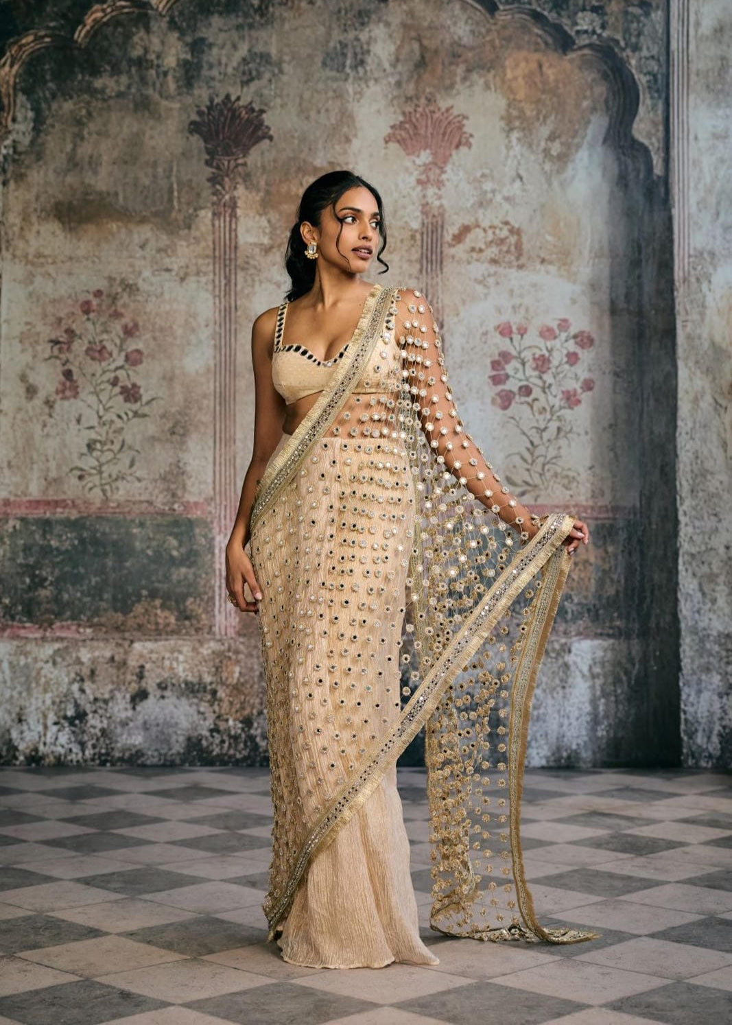 Sayra Gold Mirror-Embellished Crushed Tissue Saree Set with Poshida Pallu